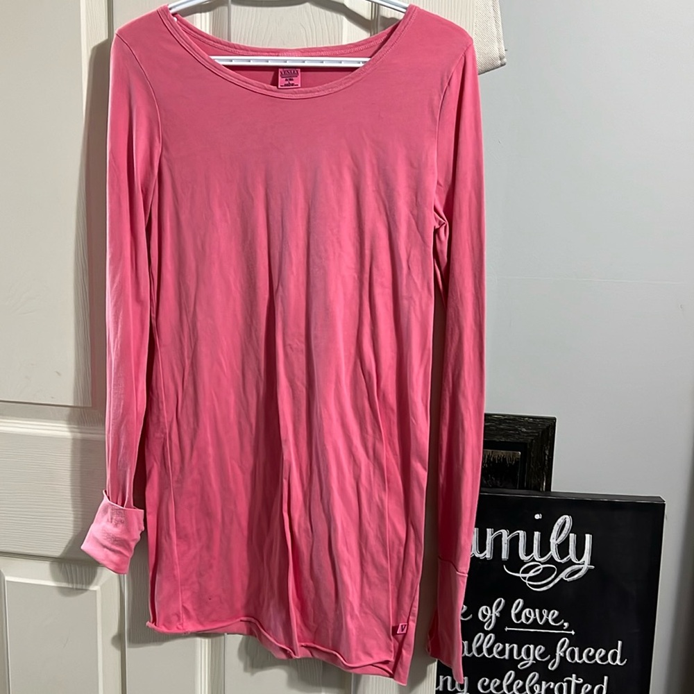 Dusty rose coloured long sleeve tee